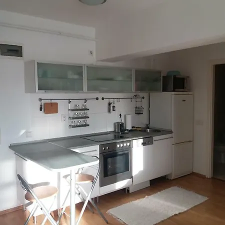 Varnagy Apartman אגר